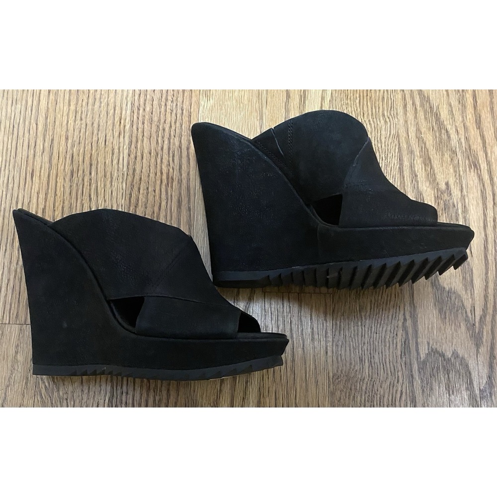 Vince Camuto Garton Black High Wedge Platform Leather Slip On Size 6.5